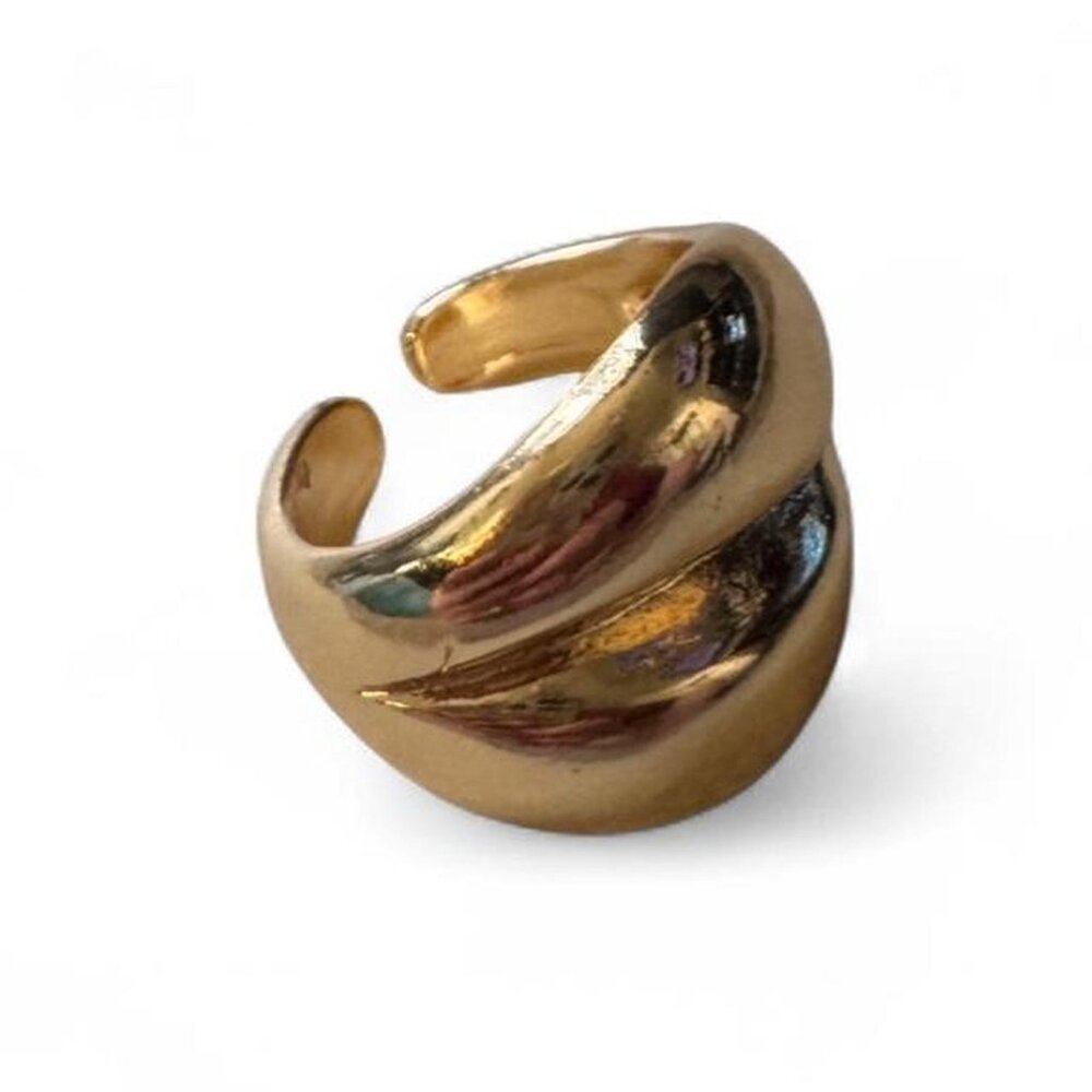 Size 6 Gold twisted ring #boho #festival #rings #y2k...